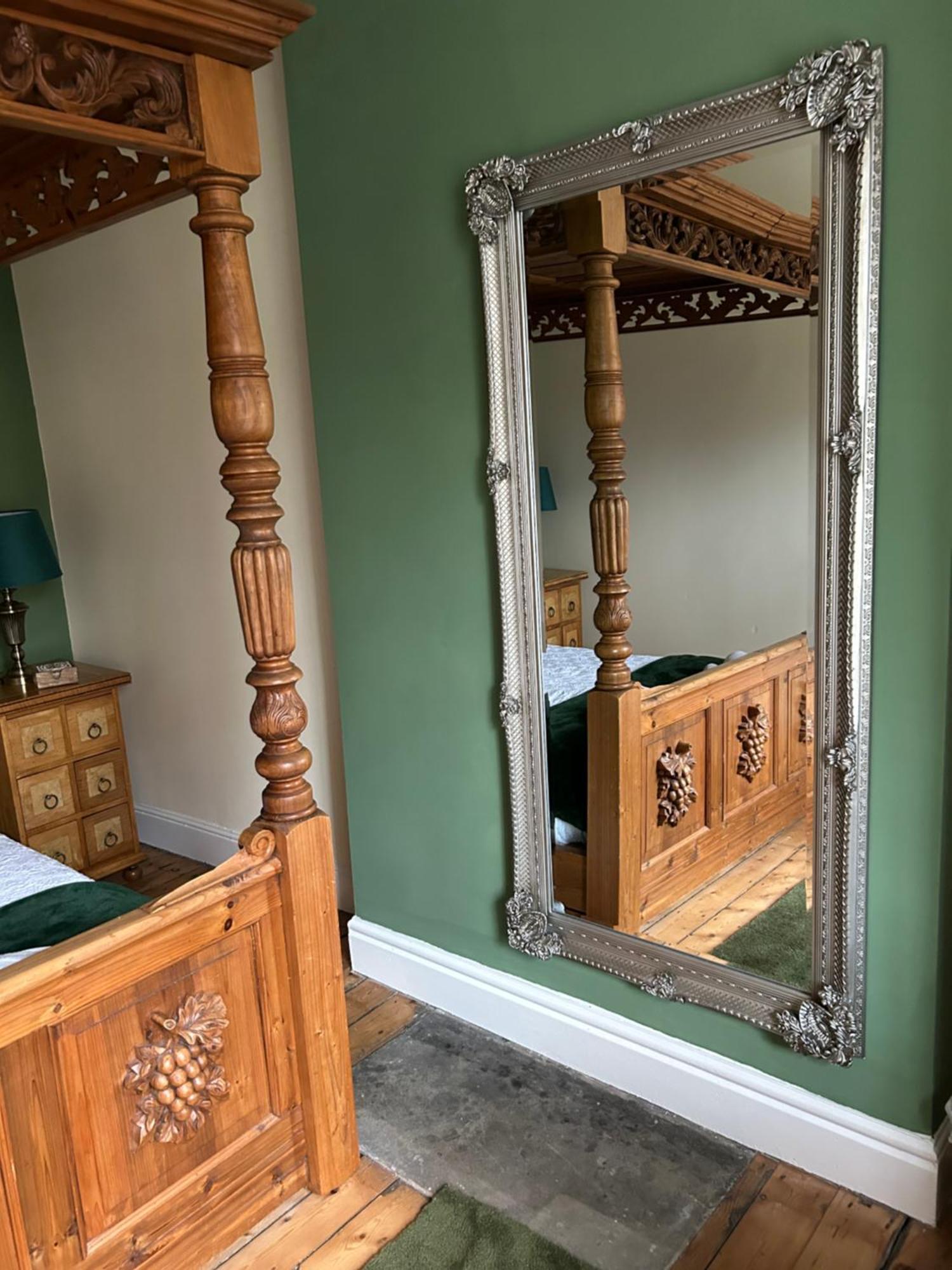 The Buxton Retreat A Luxurious 3-Storey Townhouse With Four Poster Bed And Double Jacuzzi Bath" Bagian luar foto